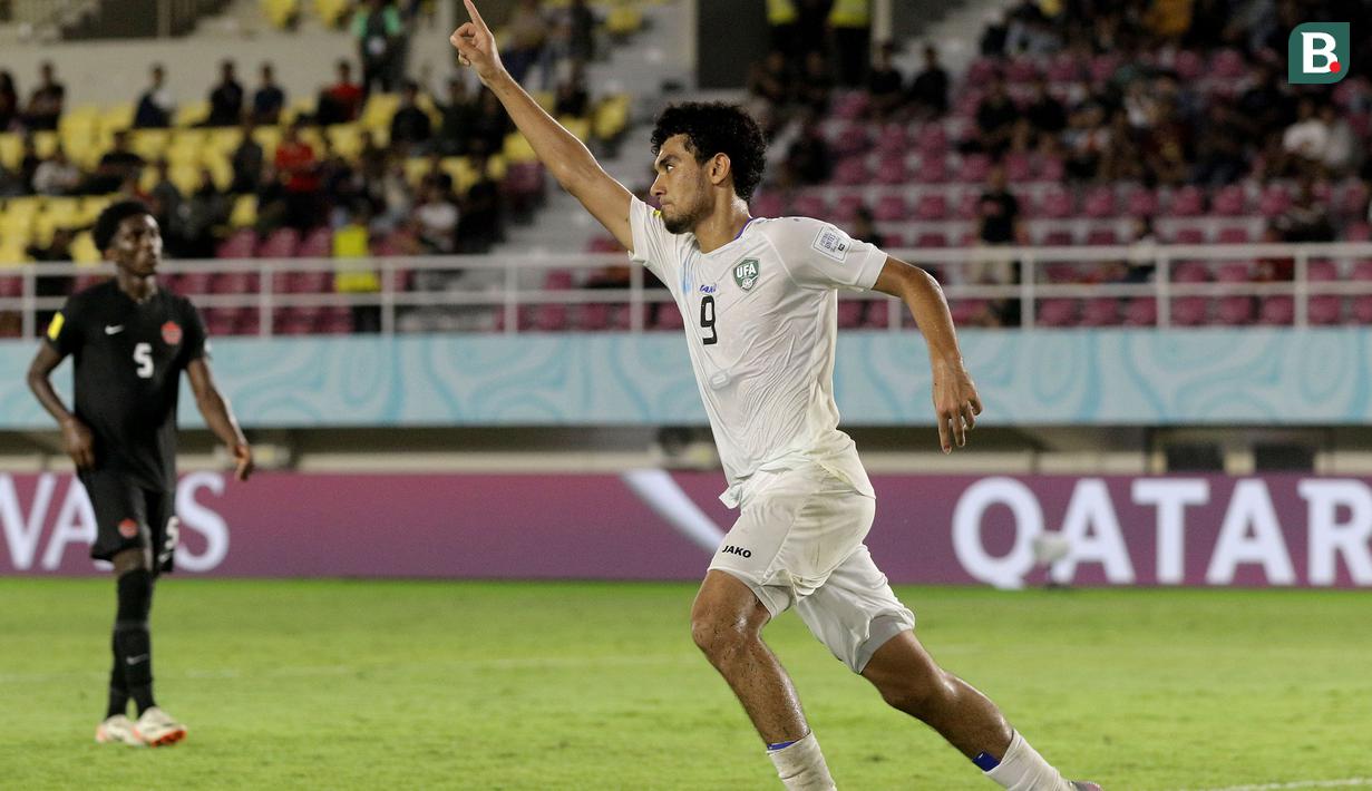 Amirbek Saidov total mencetak 3 gol bagi Timnas Uzbekistan U-17 dari tiga laga di Grup B. Dua gol dicetaknya saat menang 3-0 atas Kanada pada matchday kedua dan satu gol dicetak saat bermain imbang 2-2 dengan Spanyol pada matchday ketiga. (Bola.com/Arief Bagus)