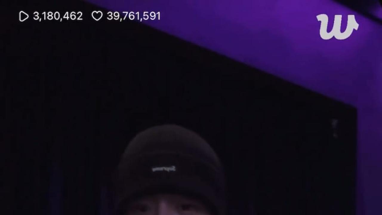 Jungkook BTS Pamer Ruangan Karaoke di Rumah Baru saat Live