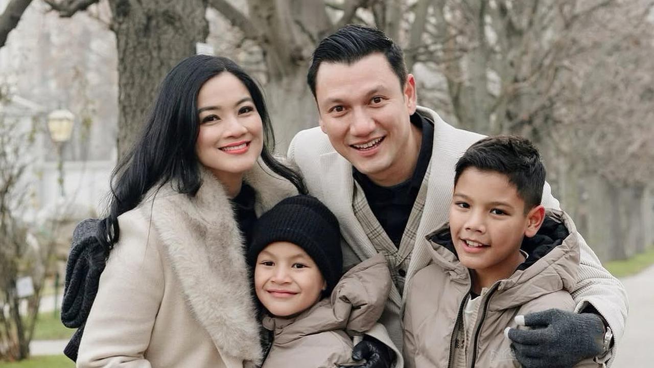 Potret Liburan Titi Kamal dan Christian Sugiono Bersama Kedua Anak, Disebut Sosok Keluarga Impian