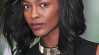 Juara America's Next Top Model, Mame Adjei saat berkunjung ke Indonesia untuk merayakan kemenangannya di Hotel Mulia, Jakarta, Kamis (17/12/2015). (Liputan6.com/Gempur M Surya)