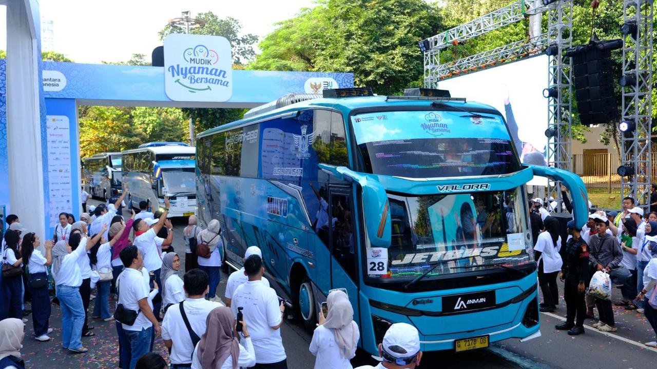 Sediakan 13 Bus, Peruri Berangkatkan 500 Peserta Mudik Bersama BUMN ke Jawa Tengah