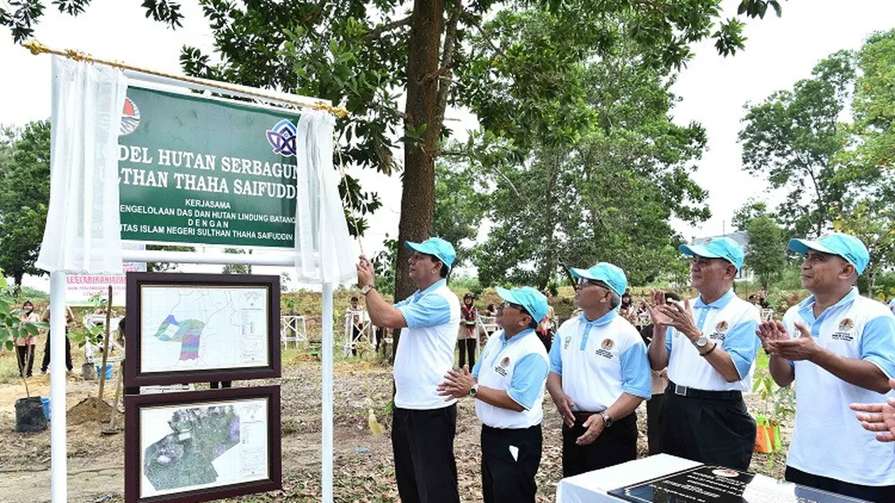 Satu Juta Pohon Jambi