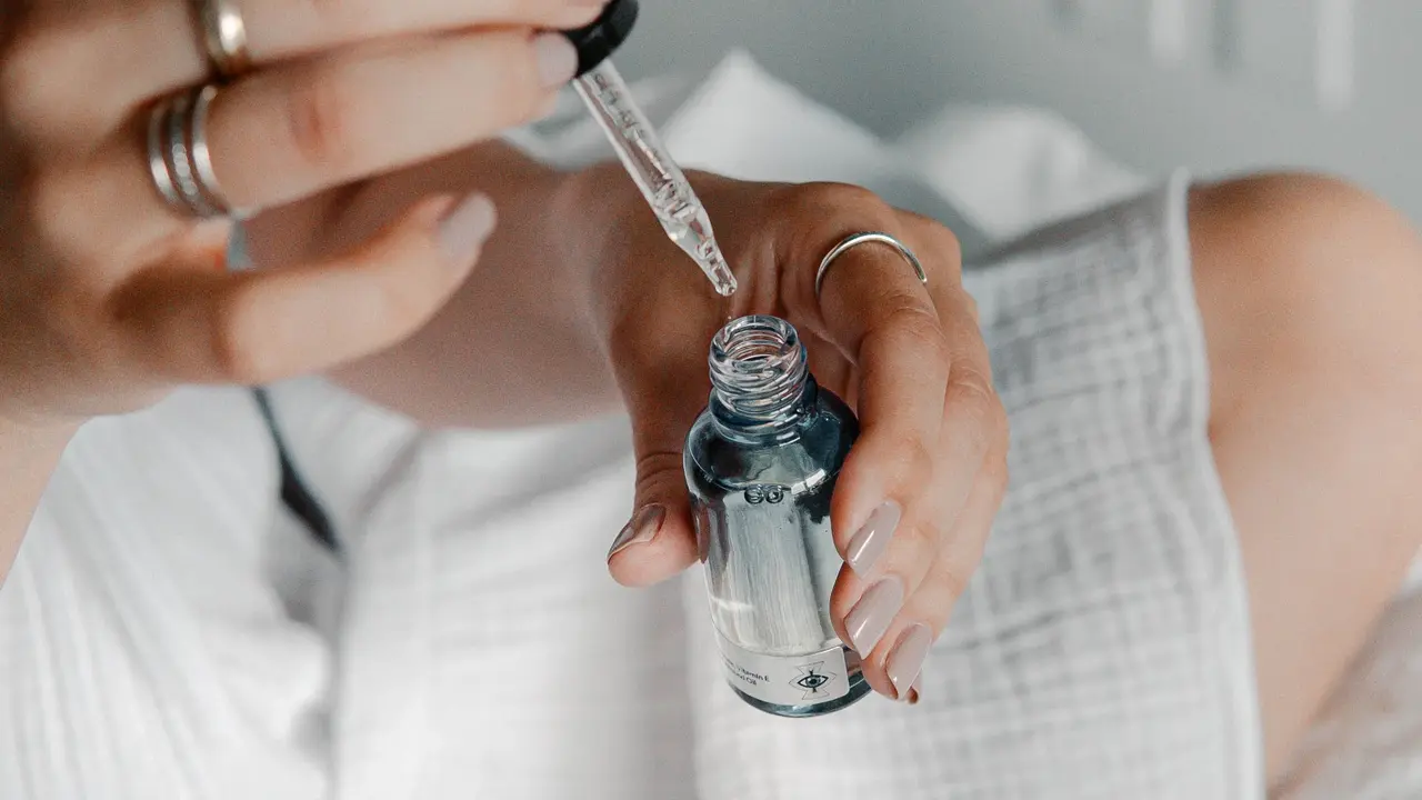 Kesalahan Penggunaan Retinol yang Membuat Kulit Menipis