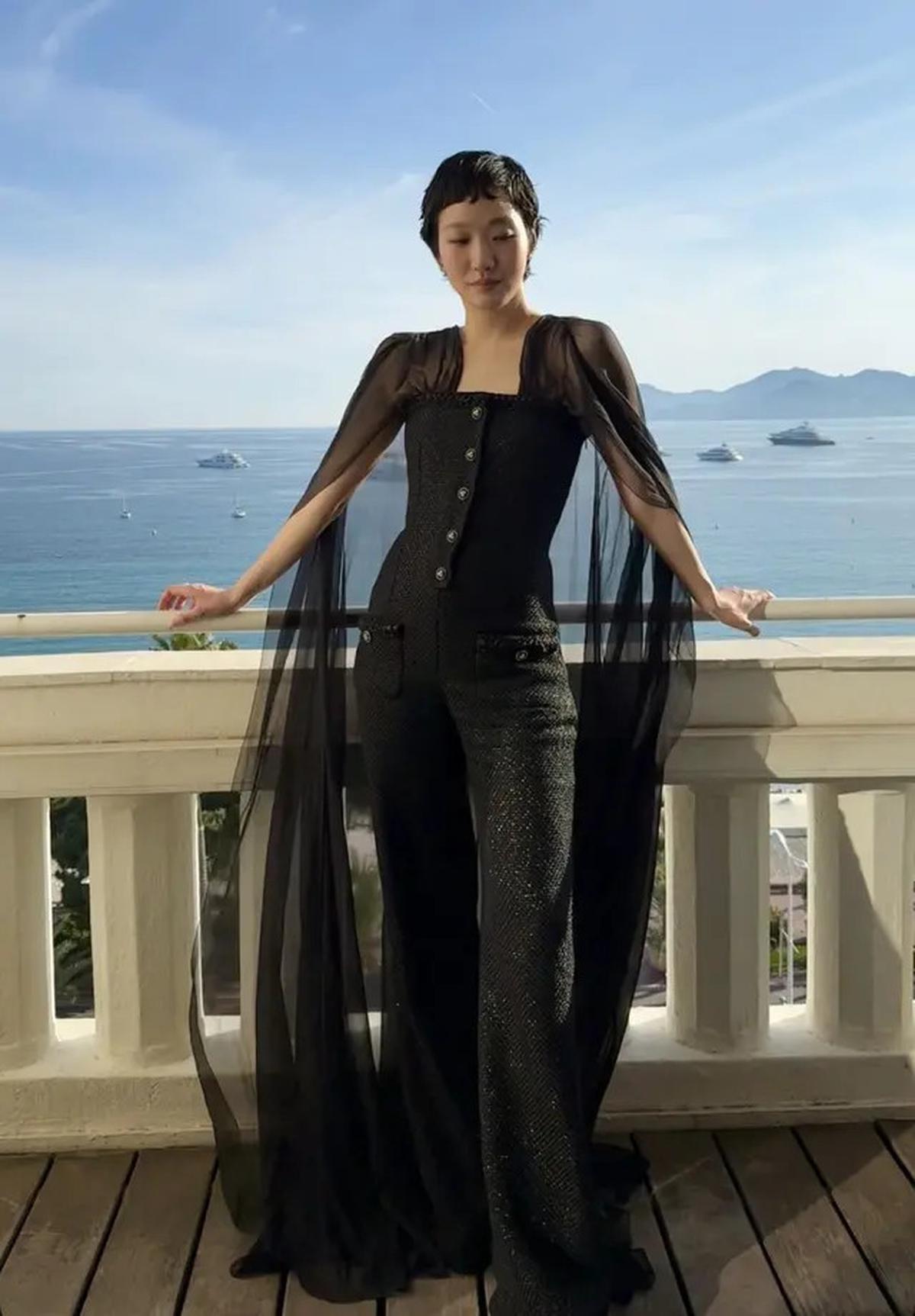 Pesona Kim Go Eun Aktris Korea yang Hadir di Festival Film Cannes 2025, Kenakan Jumpsuit Chanel Sesuai Aturan Acara Red Carpet