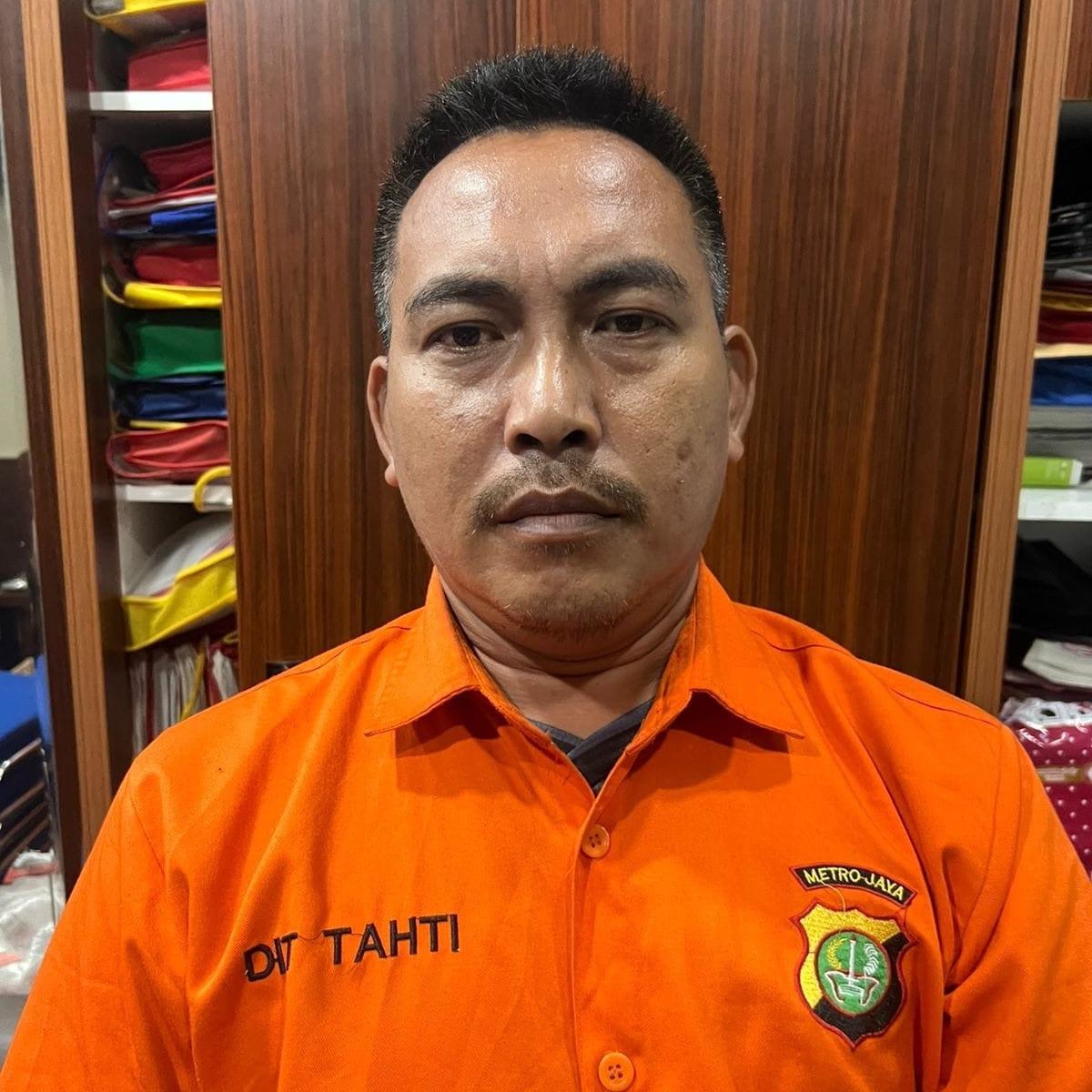 barang bukti produk makanan kedaluwarsa diedarkan ulang satpol pp