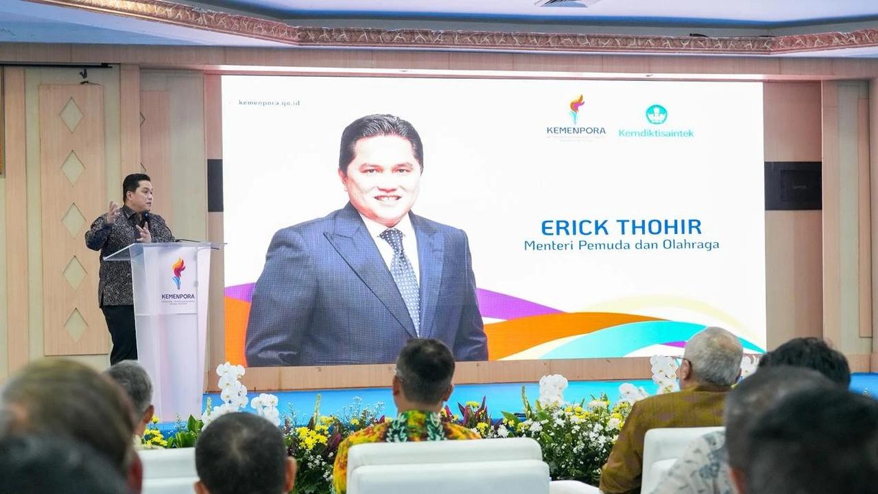 Menpora Erick Thohir menandatangani MoU dengan Mendiktisaintek Brian Yuliarto terkait sinergi pengembangan sumber daya manusia dan pembinaan olahraga di perguruan tinggi