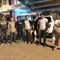 Tersangka pembunuh DJ ganteng di Palembang ditangkap anggota Polresta Palembang (Liputan6.com / Nefri Inge)