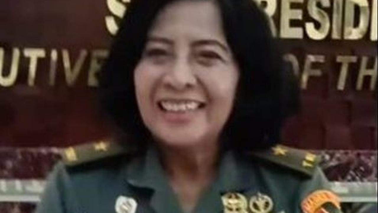 Dia juga mengatakan, jika keberhasilan yang ia raih saat ini juga tak lepas dari doa kedua orang tuanya.