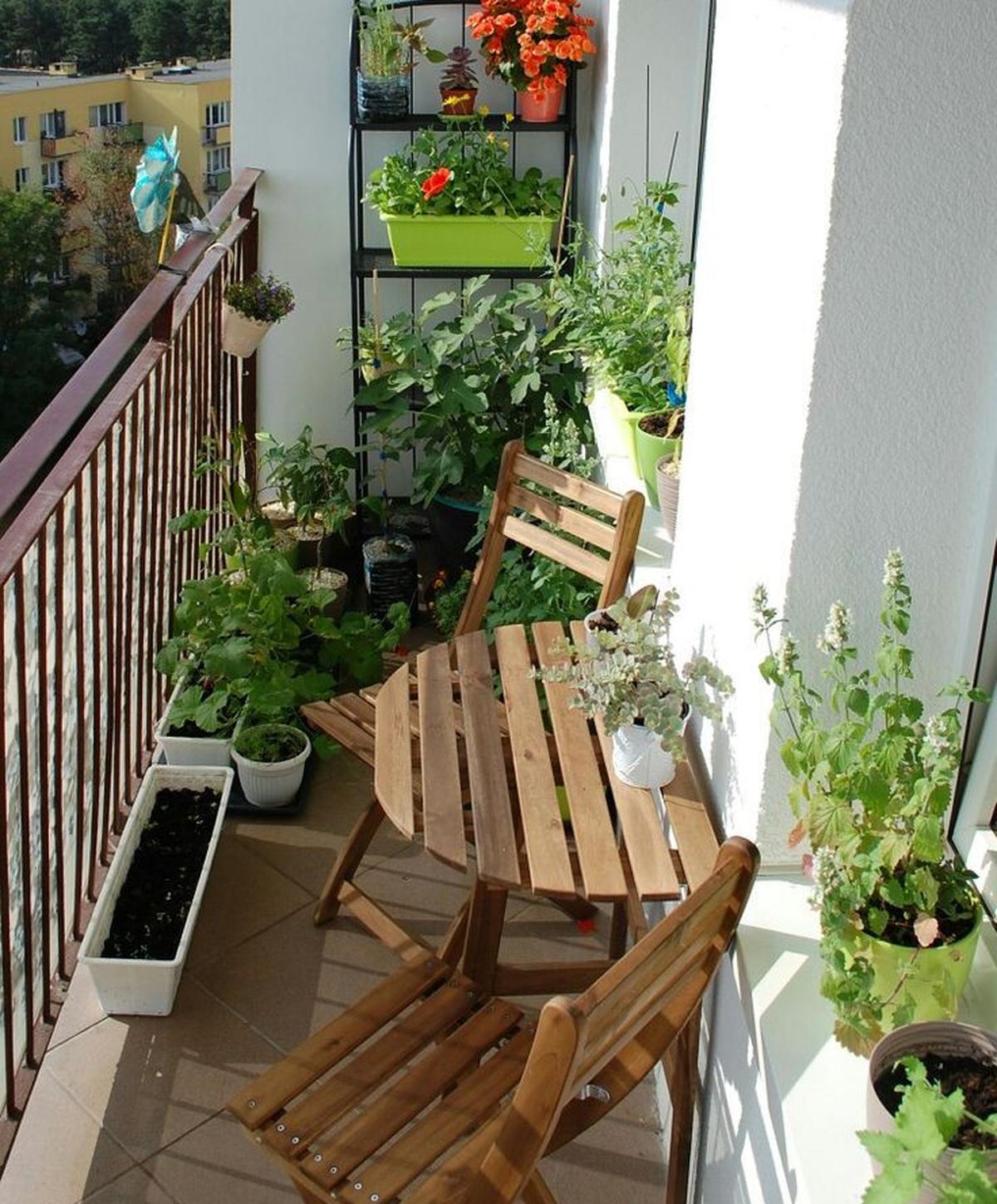 5 Desain Balkon Kamar Minimalis yang Bisa Mengubah Tampilan Rumah Anda Terlihat Semakin Nyaman