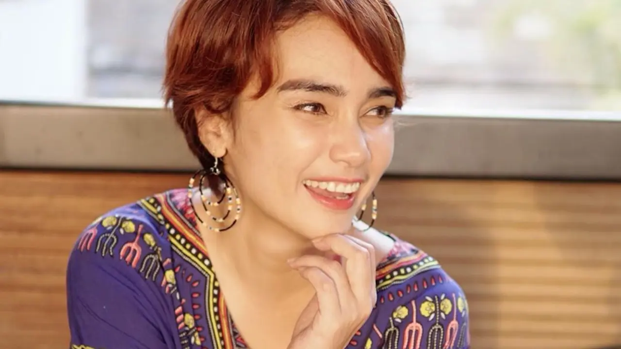 Potret Penampilan Baru Feby Febiola