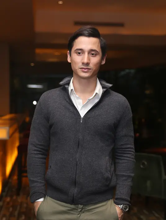 Dijumpai di premier film Wa'alaikumussalam Paris di kawasan Epicentrum, Kuningan, Jakarta Selatan, Selasa (15/3/2016) ia mengaku tidak bisa bahasa Perancis. (Andy Masela/Bintang.com)