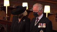 Pangeran Charles dan Duchess Camilla di pemakaman Pangeran Philip. Dok: Royal Family