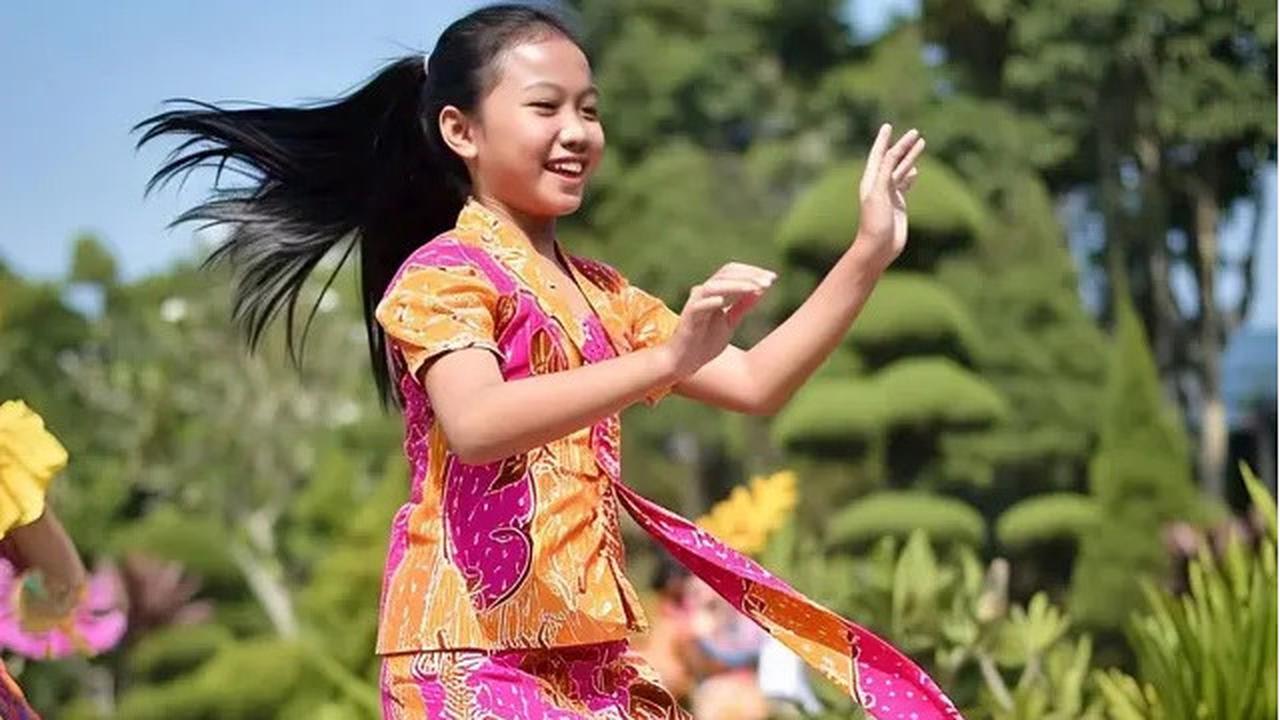 Kreasi Model Baju Pesta Anak Perempuan