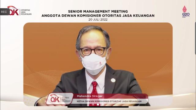 Ketua Dewan Komisioner Otoritas Jasa Keuangan (OJK) Mahendra Siregar dalam konferensi pers, Rabu (20/7/2022).
