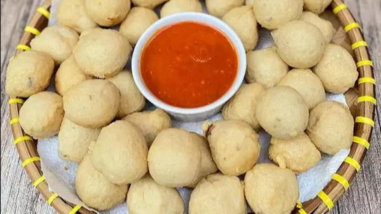 1. Pempek adaan<br>