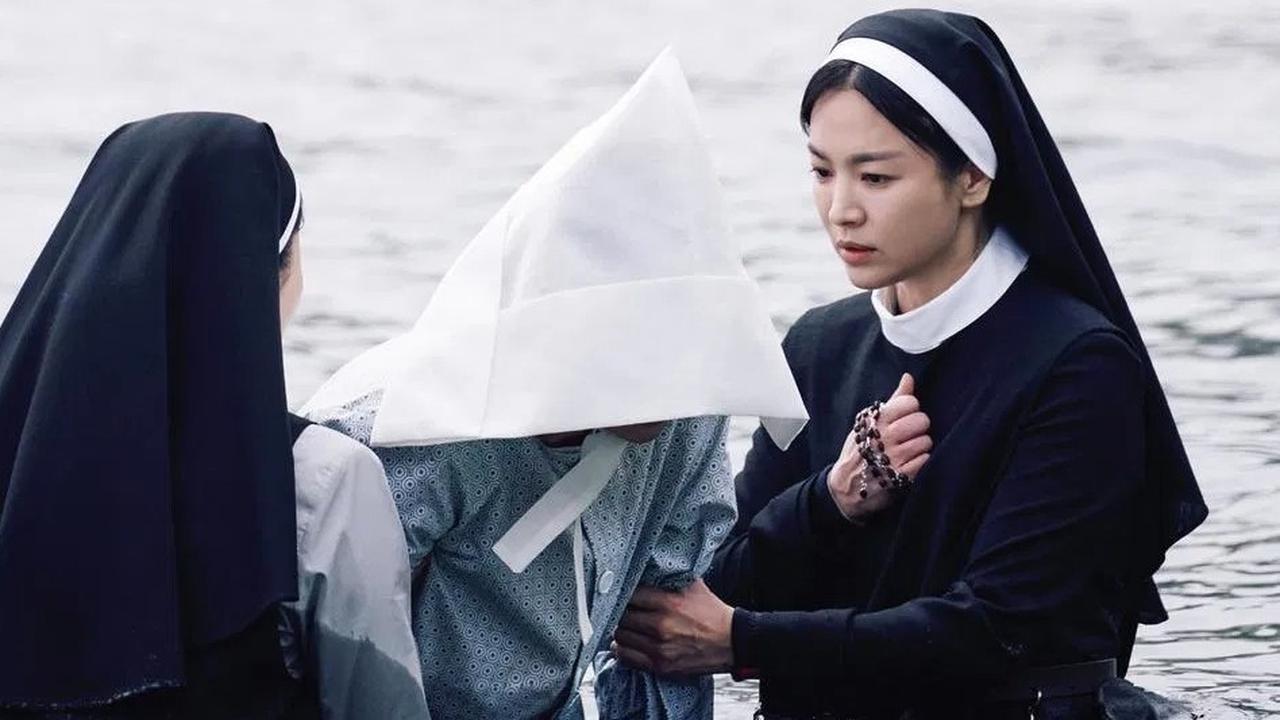 4 Peran Utama Film Dark Nuns, Song Hye Kyo dan Jeon Yoo Been Berkolaborasi Lakukan Pengusiran Setan