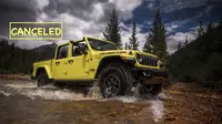 Jeep Gladiator sempat direncanakan hadir dalam versi hybrid 4xe, namun rencana tersebut resmi dibatalkan pada 2025 (Jeep)