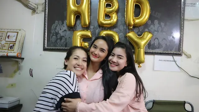 4 Tahun Kerja Bareng, Ini 6 Kebersamaan Felicya Angelista, Mieke Amalia dan Faby Marcelia
