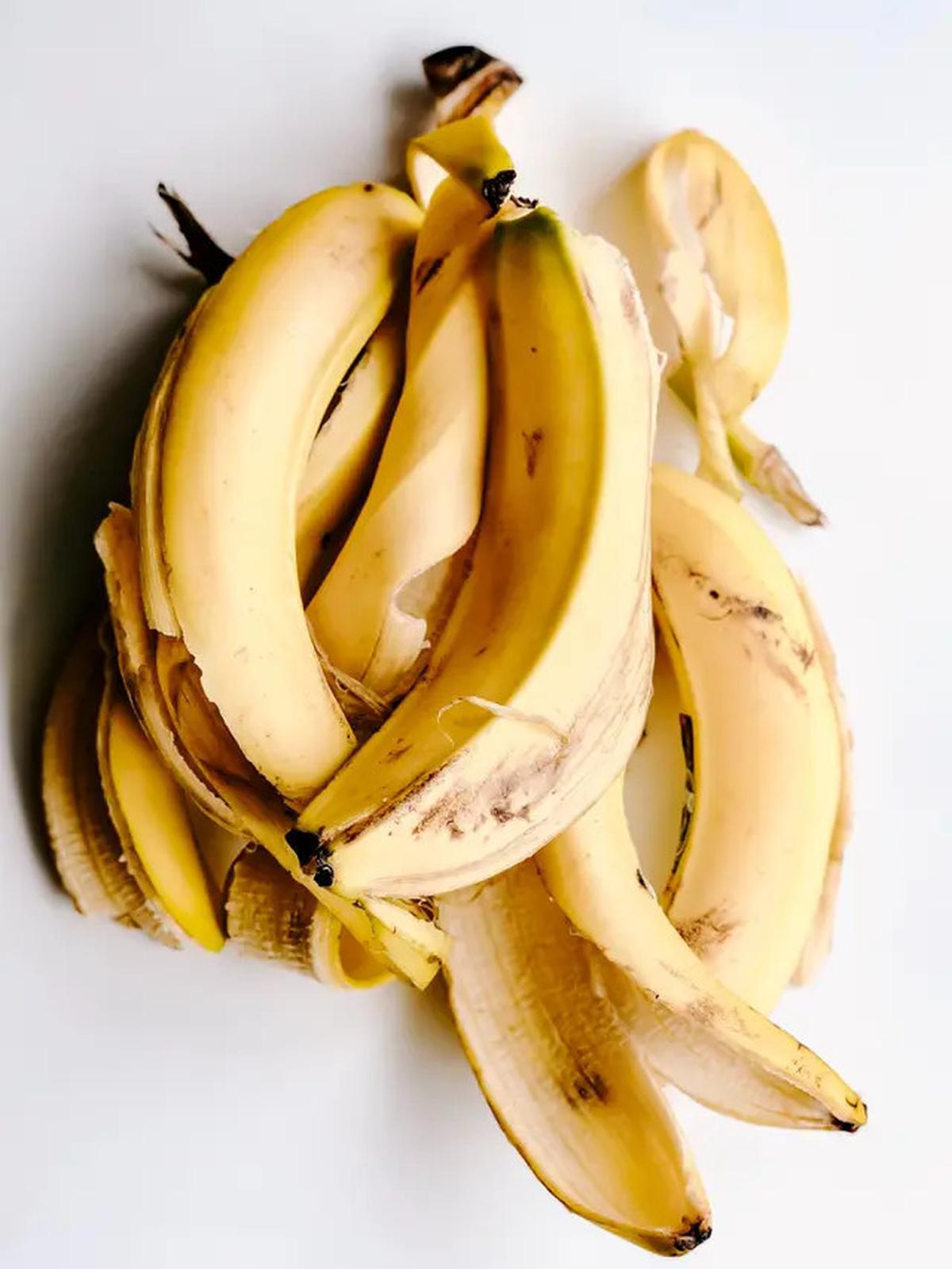 Cara Memutihkan Gigi Kuning Tanpa Bleaching, Coba Kulit Pisang dan 2 Bahan Dapur Ini