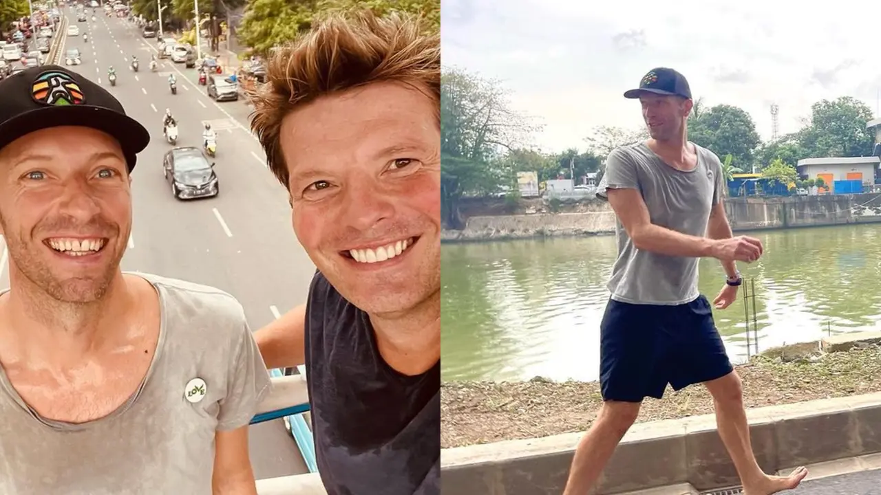Tiba di Jakarta, Chris Martin Bergaya Bak Warga Lokal dengan Kaus Oblong Super Tipis