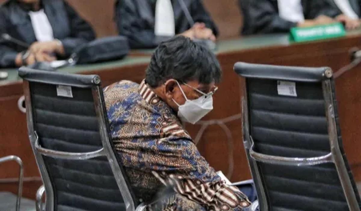"Iya, kalau pak Anang memang menyampaikan tidak menyebutkan Johnny tapi diberikan ke Heppy," kata Mirza.