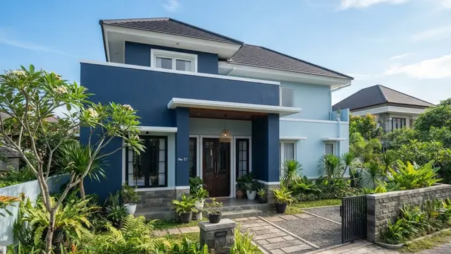 Kombinasi Cat Rumah Warna Biru Muda dan Navy