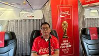 Liputan Eksklusif Bola.com: Momen Tak Terlupakan, 2 Jam Satu Pesawat Bareng FIFA dan Trofi Piala Dunia dari Kuala Lumpur Menuju Jakarta