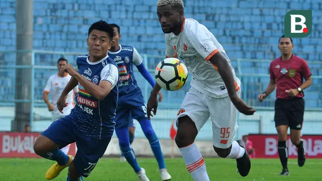 Arema vs Perseru Serui