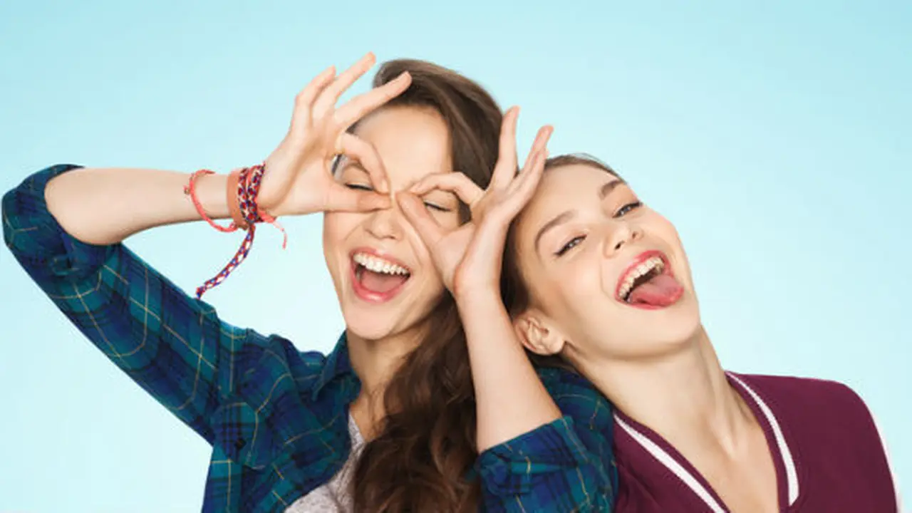 (c) shutterstock