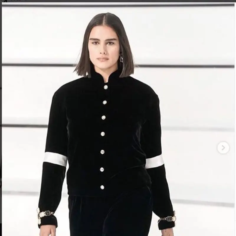 Model Plus Size Chanel di Paris Fashion Week 2020, Jill Kortleve