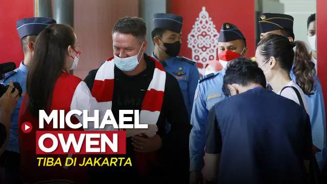 Berita video eks pemain Liverpool dan MU (Manchester United), Michael Owen, tiba di Jakarta dan disambut selebriti cantik Rianti Cartwright dan Managing Director Vidio, Monika Rudijono, Sabtu (20/8/2022) pagi hari WIB.