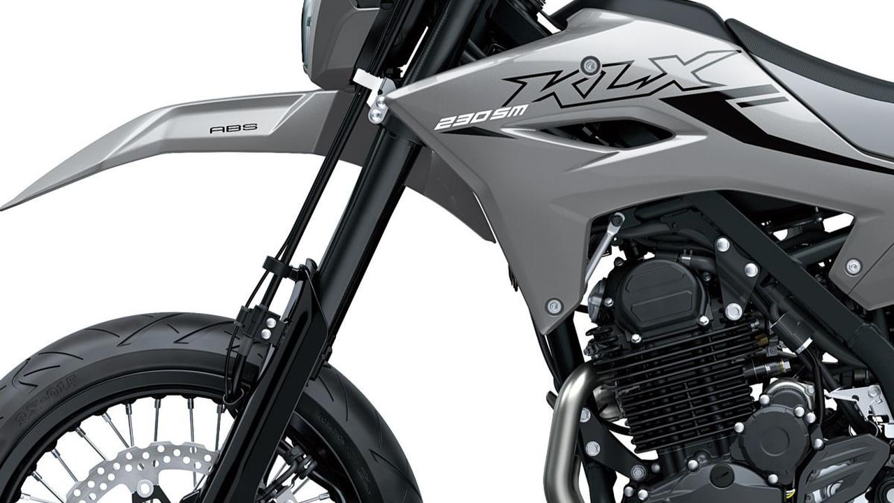 KLX Series memiliki sasis yang berbeda