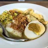 ilustrasi tipat kuah/Odua Images/Shutterstock