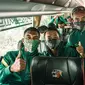 Berangkat ke Jakarta, Ini 6 Potret Punggawa Persebaya saat di Bus (sumber: Instagram/officialpersebaya)