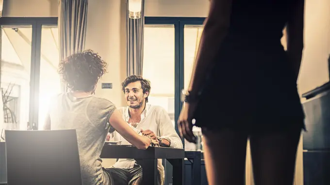 Ciri-ciri Pacar yang Gampang Ditikung