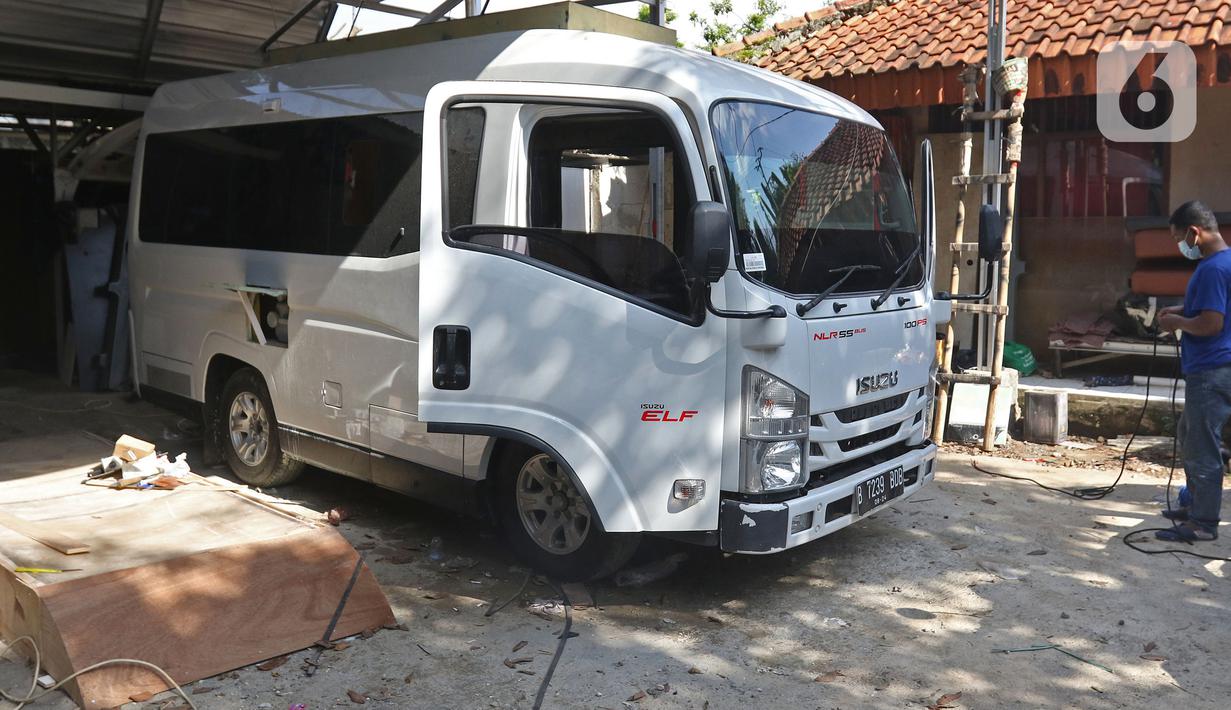 FOTO Bisnis Modifikasi Mobil Campervan  Alami Peningkatan 
