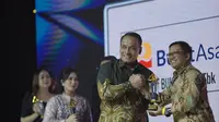 Direktur Operasi dan Produksi PTBA, Suhedi saat menerima Subroto Awards 2023, Jumat (29/9/2023).