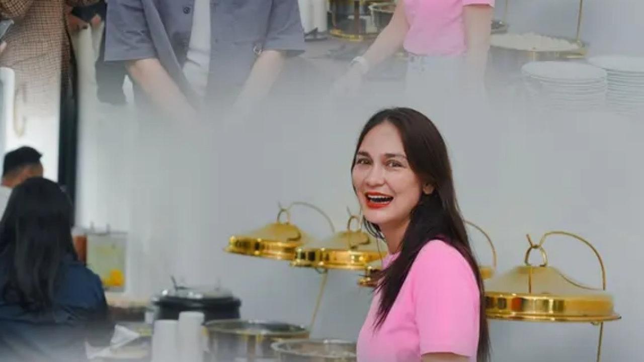 Model Kaus Pink Cantik Luna Maya, Inspirasi OOTD Kasual yang Nyaman dan Berkelas