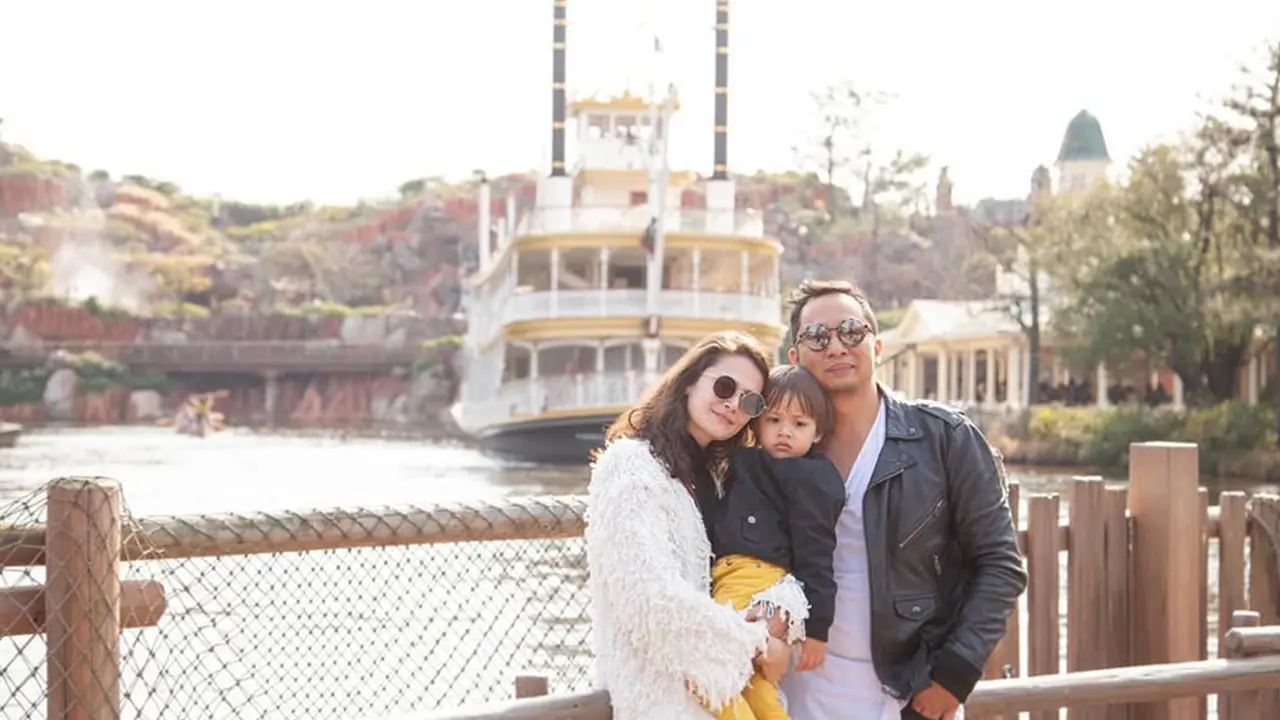 Ringgo Agus Rahman dan Sabai Morscheck