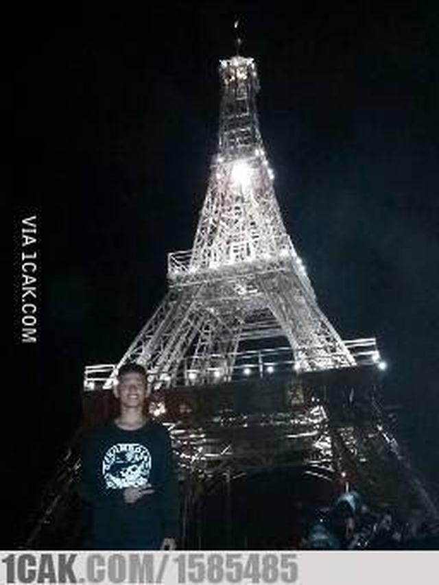 6 Editan Foto ala Orang Indonesia di Paris Ini Bikin Ngakak