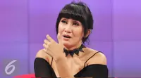 Bagi Cut Memey, Ibunya adalah sumber kekuatan untuknya dalam melewati masa-masa sulit. 