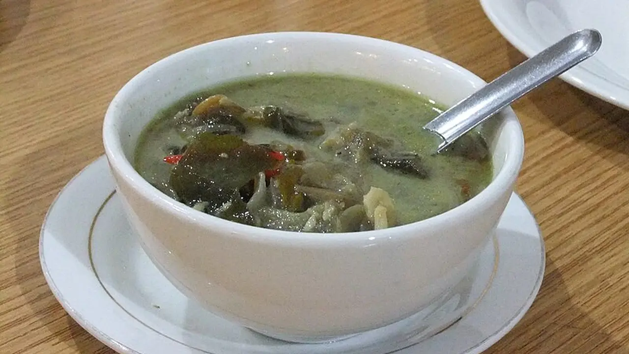 Semangkuk lodeh terong Jawa