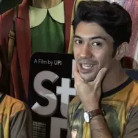 Bermain film di 'My Stupid Boss', Reza Rahardian menjadi bos yang resek dan menyebalkan.