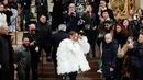 Jennifer Lopez menggebrak show haute couture Schiaparelli di  Paris Fashion Week 2024 [@jlo]