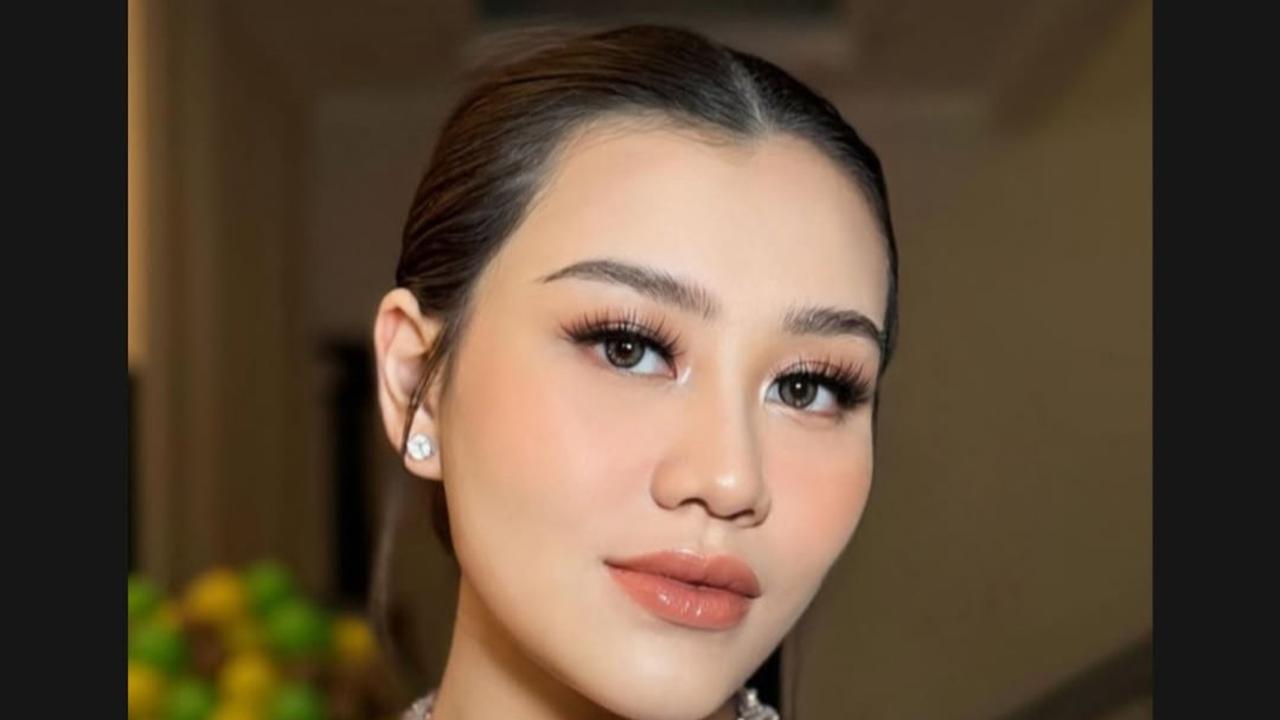 Baru Melahirkan, Potret Aaliyah Massaid Cantik & Stunning Jadi Bridesmaid di Akad Nikah Alyssa Daguise & Al Ghazali