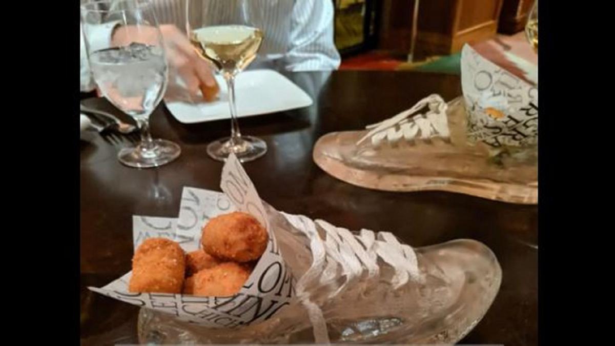 Restoran Aneh, Sajikan Hidangan di Atas Sepatu hingga Skateboard