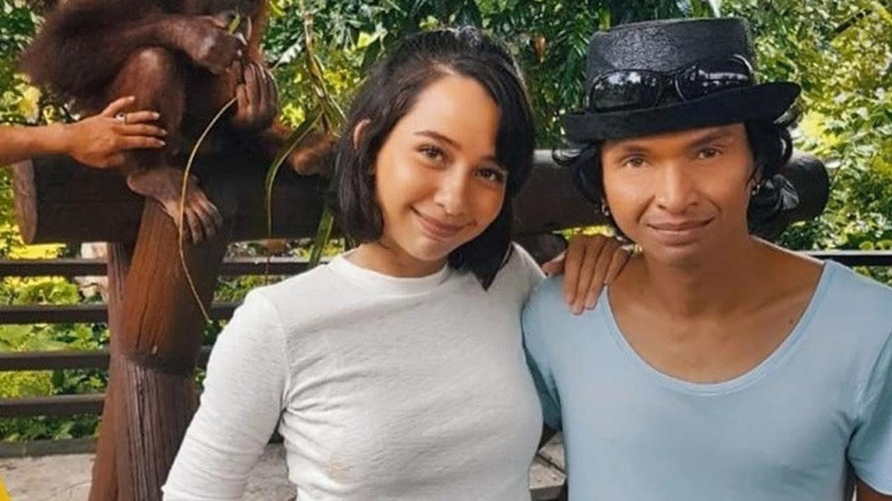 7 Potret Gianina Emanuela, Kakak Adipati Dolken yang Juga Seorang Aktris