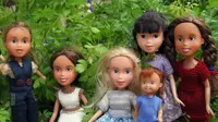 Tampilan Boneka Bratz Tanpa Makeup di Australia