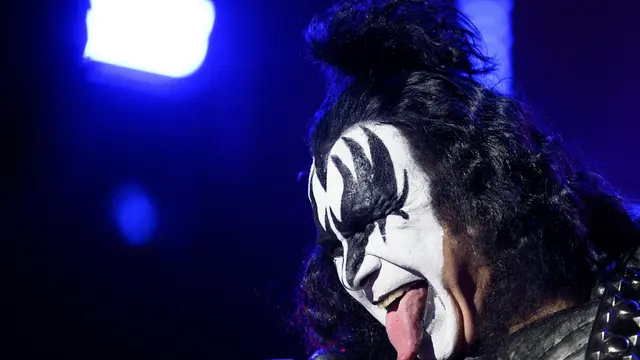 Aksi Panggung Band KISS saat Tampil di Festival Paleo Swiss