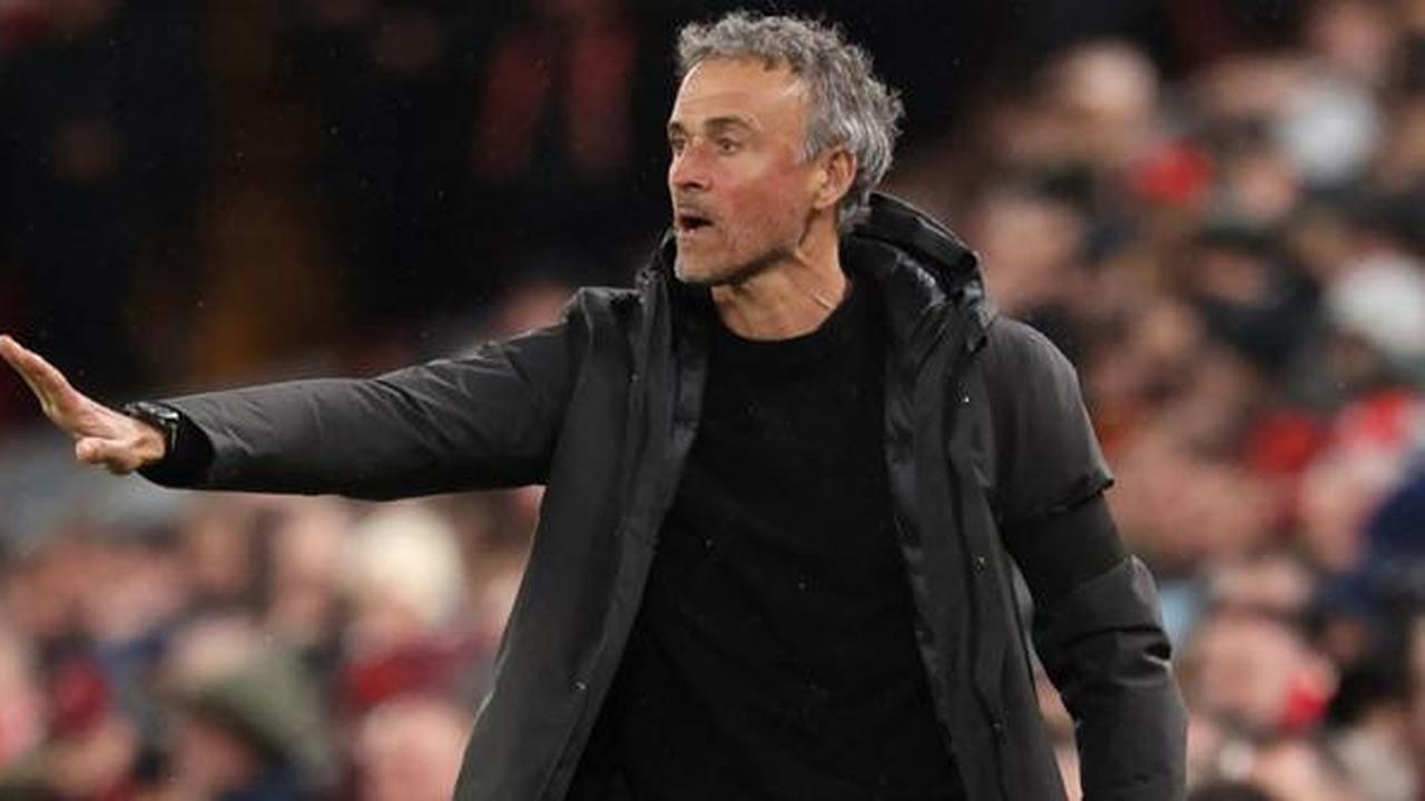 Luis Enrique Beri Kode soal Kans Gantikan Michael Carrick di MU, Positif atau Negatif?